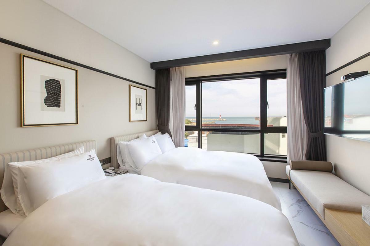 Brown Dot Gijang Yeonhwari Hotel Busan Exterior photo